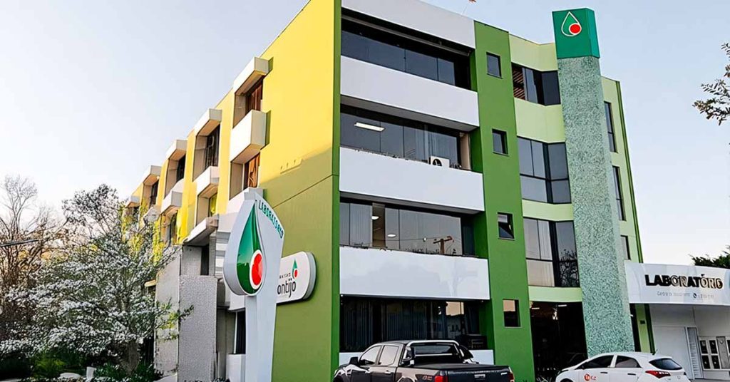 Laboratório Gontijo aposta em tecnologia e gestão da qualidade para crescer no Sul da Bahia